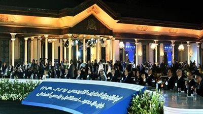 مدبولي يوقع أكبر صفقة ترددات للاتصالات بمصر بقيمة 3.5 مليار دولار
