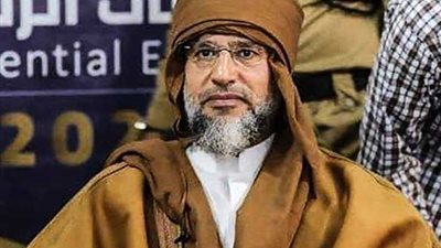 عائلة سيف الإسلام القذافي تبدأ مراسم التأبين بعد تسلم جثته في الزنتان