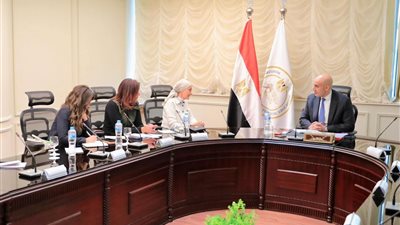 وزير التربية والتعليم يبحث مع برنامج الأغذية العالمي تعزيز الشراكة في التغذية المدرسية