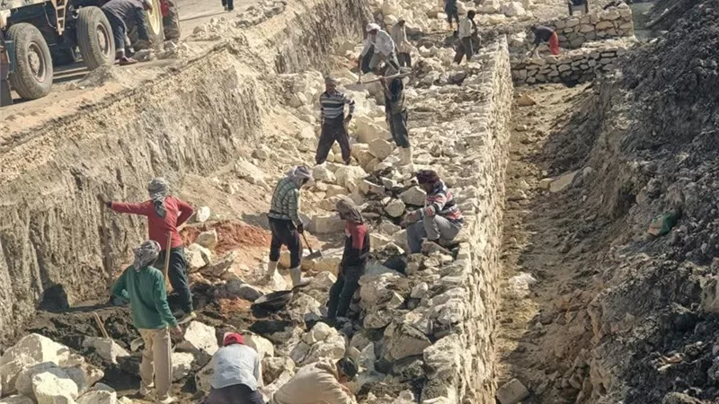 كورنيش جديد وممشى حضاري.. نقلة نوعية بمحور محلة منوف في طنطا