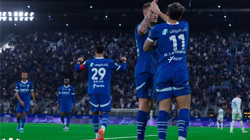 الهلال يفوز على الشباب و يواصل المنافسة على الصدارة 