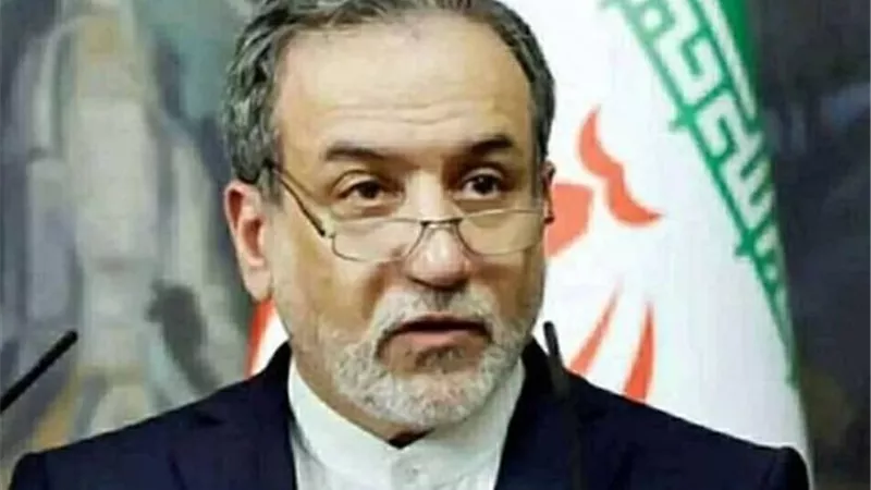 إيران ترفض الاستسلام للتهديدات الأمريكية وتتمسك بحقها في تخصيب اليورانيوم 