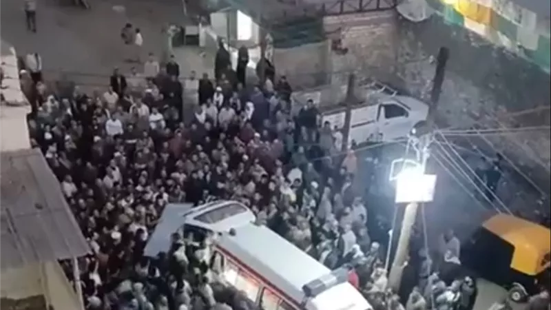 تشييع جثمان سيدة ونجلها بقرية الحمراء مركز كفر الشيخ