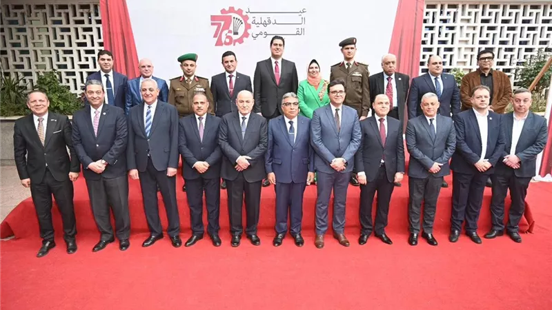 محافظ الغربية يشارك باحتفالات الدقهلية بعيدها القومي ويؤكد: الأعياد تجسد وحدة الصف