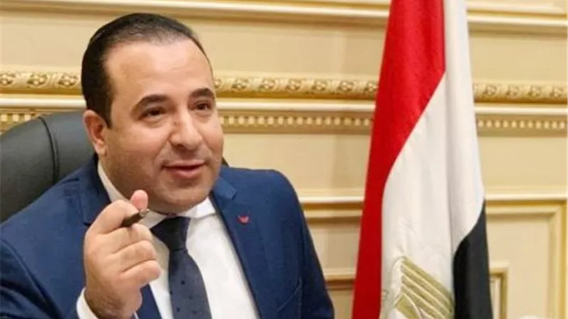 رئيس لجنة الاتصالات: قانون جديد يحمي الأطفال من مخاطر مواقع التواصل 