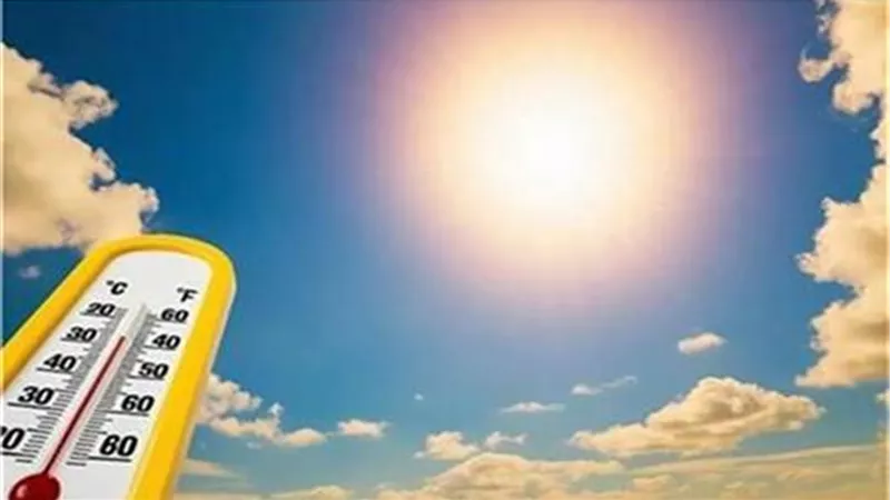 استمرار ارتفاع درجات الحرارة وشبورة كثيفة.. حالة الطقس غدا