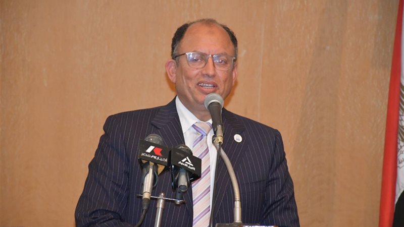 رئيس جامعة العاصمة