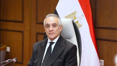 وزير العدل يؤكد على التحول الرقمي وتبسيط الإجراءات لضمان محاكمة عادلة