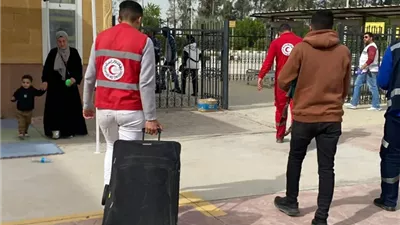 معبر رفح يستقبل دفعة جديدة من المتعافين الفلسطينيين العائدين إلى قطاع غزة