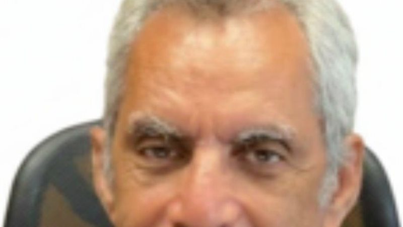 هاني عازر وزيرا لشئون