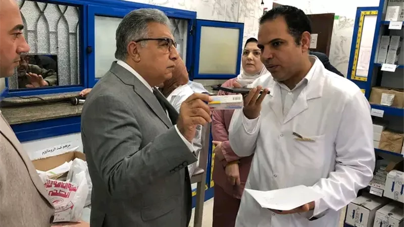 محافظ الدقهلية يتفقد عيادات التأمين الصحى بأجا