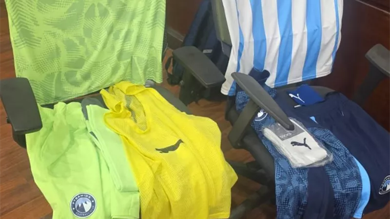 بيراميدز بالزي الأساسي أمام باور ديناموز في دوري أبطال إفريقيا 