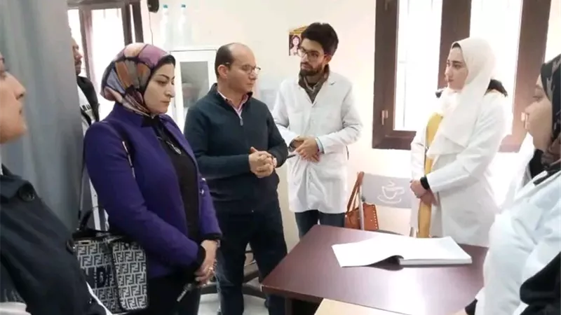 وكيل صحة الدقهلية فى جوله تفقديه لمركز طب أسرة ميت علي بالمنصورة