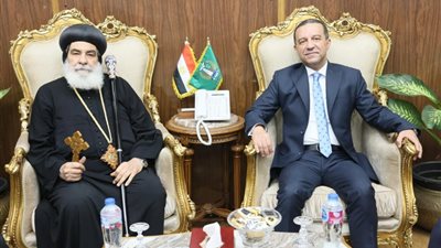 محافظ المنوفية يستقبل الأنبا بنيامين بمكتبه لتقديم التهنئة بتوليه مهام منصبه الجديد