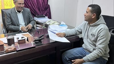 وكيل تموين أسيوط: لا أزمات في السلع الغذائية وطبقنا صرف النخالة إلكترونياً| حوار