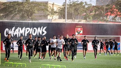 الأهلي يختتم تدريباته مساء اليوم استعدادًا لمواجهة الجونة في دوري نايل 