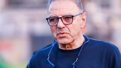 طلعت يوسف: لاعب الأهلي يمثل 20% من قوة الفريق.. والحكم على كامويش ما زال مبكرًا