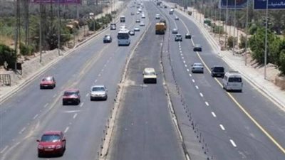 النشرة المرورية.. انتظام حركة سير السيارات بمعظم شوارع القاهرة والجيزة