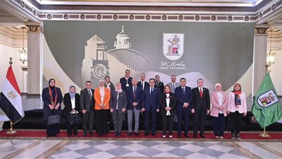 رئيس جامعة القاهرة يستقبل وفود الهيئة القومية لضمان جودة التعليم بكليتي الآثار والهندسة 