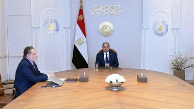 الرئيس السيسي يبحث مع محافظ البنك المركزي إنجازات القطاع المصرفي خلال 2025