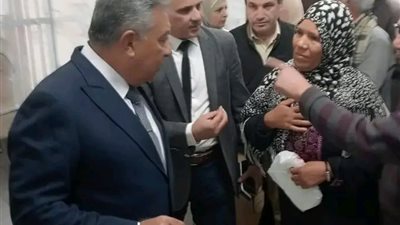 محافظ الدقهلية يتفقد عيادة ابن لقمان للتأمين الصحي لمتابعة انتظام الخدمة