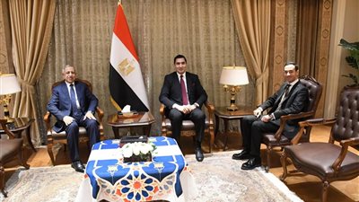 وزير الرياضة يلتقي رئيس الأكاديمية العربية للعلوم والتكنولوجيا لبحث التعاون بين الجانبين