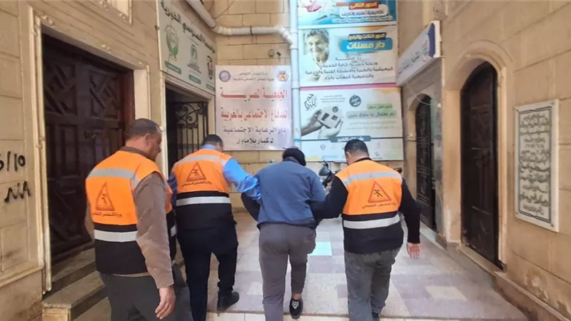 التضامن: فريق التدخل السريع ينجح في إنقاذ طفلة وخمسة مسنين بلا مأوى في 6 محافظات