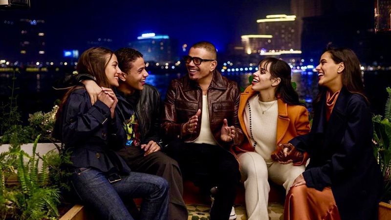 عمرو دياب وأبناءه