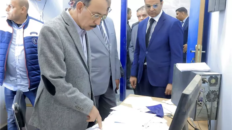 محافظ سوهاج يحيل مسؤولين بالصحة والشباب والرياضة ووحدة محلية في المنشأة للتحقيق