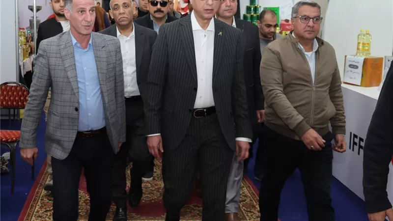لمتابعة انتظام التشغيل وجودة السلع ..محافظ الجيزة يتفقد معرض “أهلاً رمضان” 