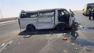 إصابة 17 شخصاً في إنقلاب ميكروباص بمحافظة المنيا