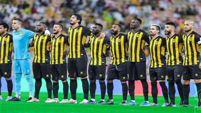اتحاد جدة ضيفا ثقيلا على الفتح في الدوري السعودي
