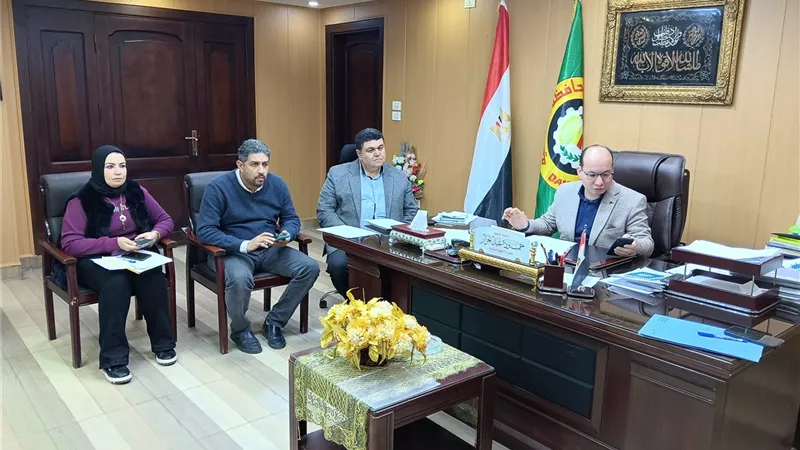 وكيل وزارة الصحة بالدقهلية يعقد اجتماعًا لمراجعة مؤشرات الأداء