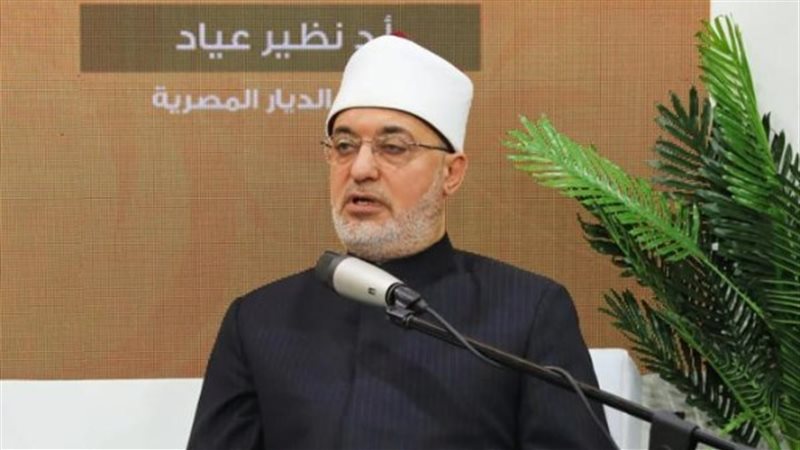 الدكتور نظير عياد،
