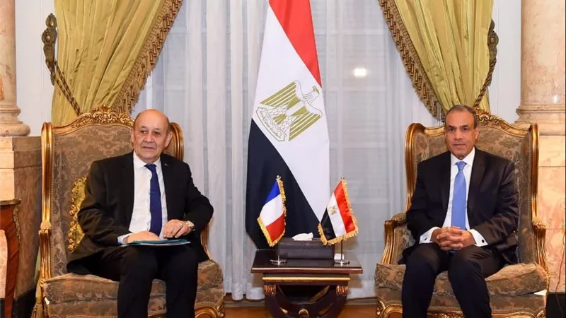 وزير الخارجية يلتقي المبعوث الشخصي للرئيس الفرنسي للبنان