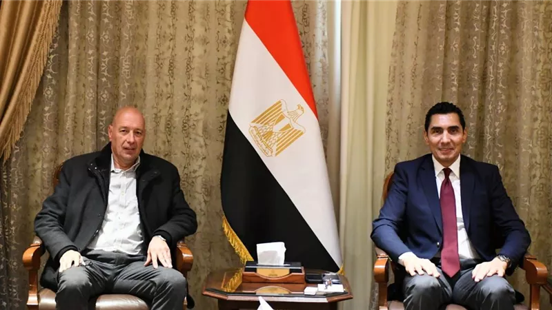 وزير الرياضة يبحث خطط إعداد الخماسي الحديث مع مجلس الاتحاد