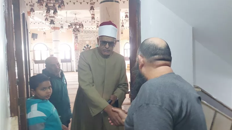مدير أوقاف الإسكندرية يتفقد مساجد المنتزه في جولة ميدانية موسعة