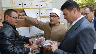 استلام 5 طن لحوم من صكوك الإطعام لتوزيعها على الأسر الأولى بالرعاية فى المنوفية 