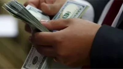 سعر الدولار اليوم في مصر.. استقرار نسبي تحت الـ53 جنيه