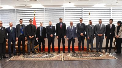 وزير الرياضة يتابع مع وفد الوكالة الدولية خطوات الاعتماد النهائي للمعمل المصري لمكافحة المنشطات