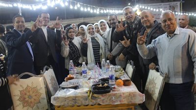 تعليم سوهاج يشارك ذوي الهمم في حفل إفطار جماعي بحضور المحافظ