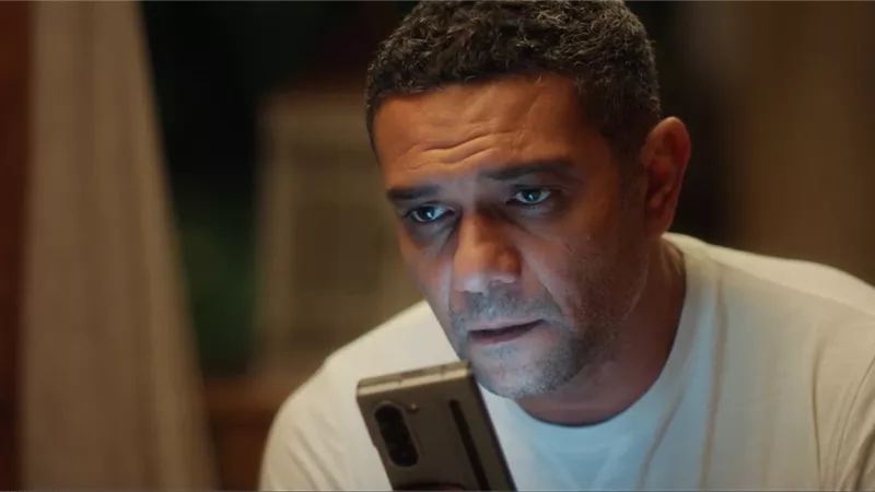 آسر ياسين ينفصل عن دينا الشربيني بفويس نوت في اتنين غيرنا