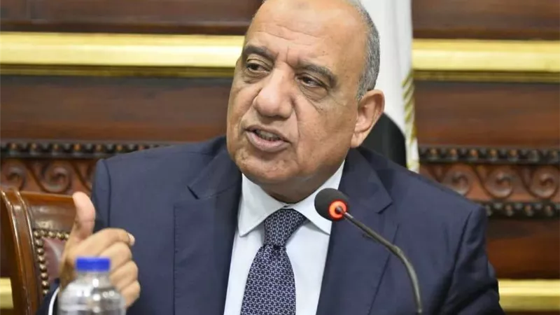 وزير الكهرباء نعمل على تطوير البنية التحتية لقطاع الطاقة الكهربائية 