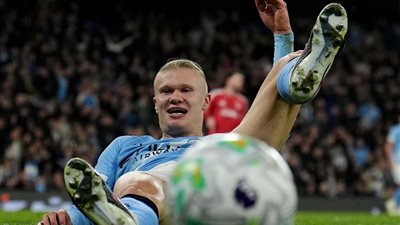 جوارديولا يكشف سبب استبعاد هالاند من مباراة مانشستر سيتي ونيوكاسل