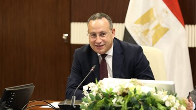 وزير التعليم العالي يهنئ قداسة البابا تواضروس الثاني والإخوة الأقباط بمناسبة عيد القيامة 