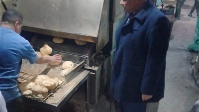 تكثيف الحملات الرقابية بأسيوط على مدار الساعة.. وضبط 64 مخالفة تموينية بالقوصية