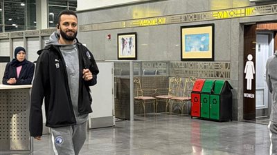 لمواجهة الجيش الملكي.. وصول بعثة بيراميدز مطار القاهرة استعدادا للتوجه للمغرب 