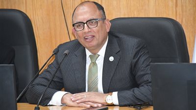 جامعة العاصمة: 5.5 مليون جنيه لدعم 27 مشروعًا بحثيًا مبتكرًا