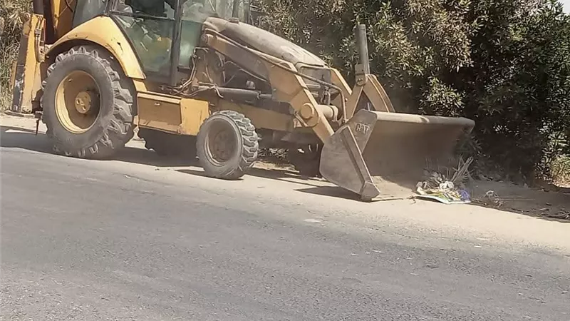 استمرار جهود قطاع النظافة بالمجالس القروية لرفع المخلفات والتراكمات بقرى مركز طهطا