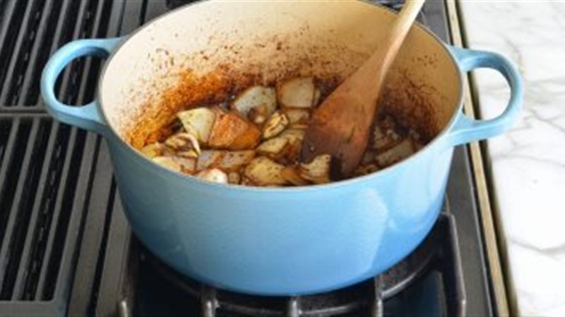 طريقة عمل اللحم بالجزر